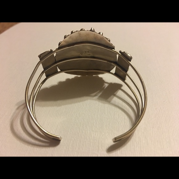 Handcuff l/ bangle bracelet - Picture 6 of 8